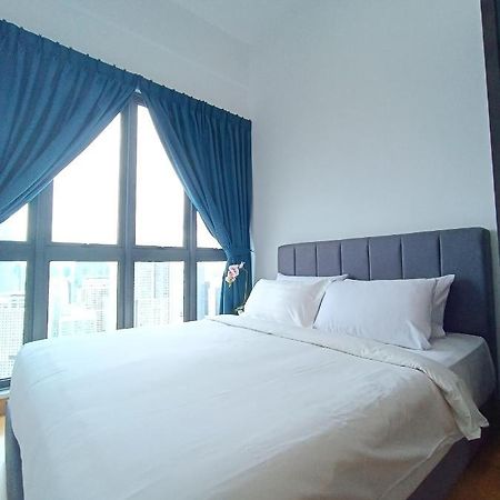 Lx 39A Balcony Klcc View 1 Bedroom Infinity Pool Kuala Lumpur Exterior photo